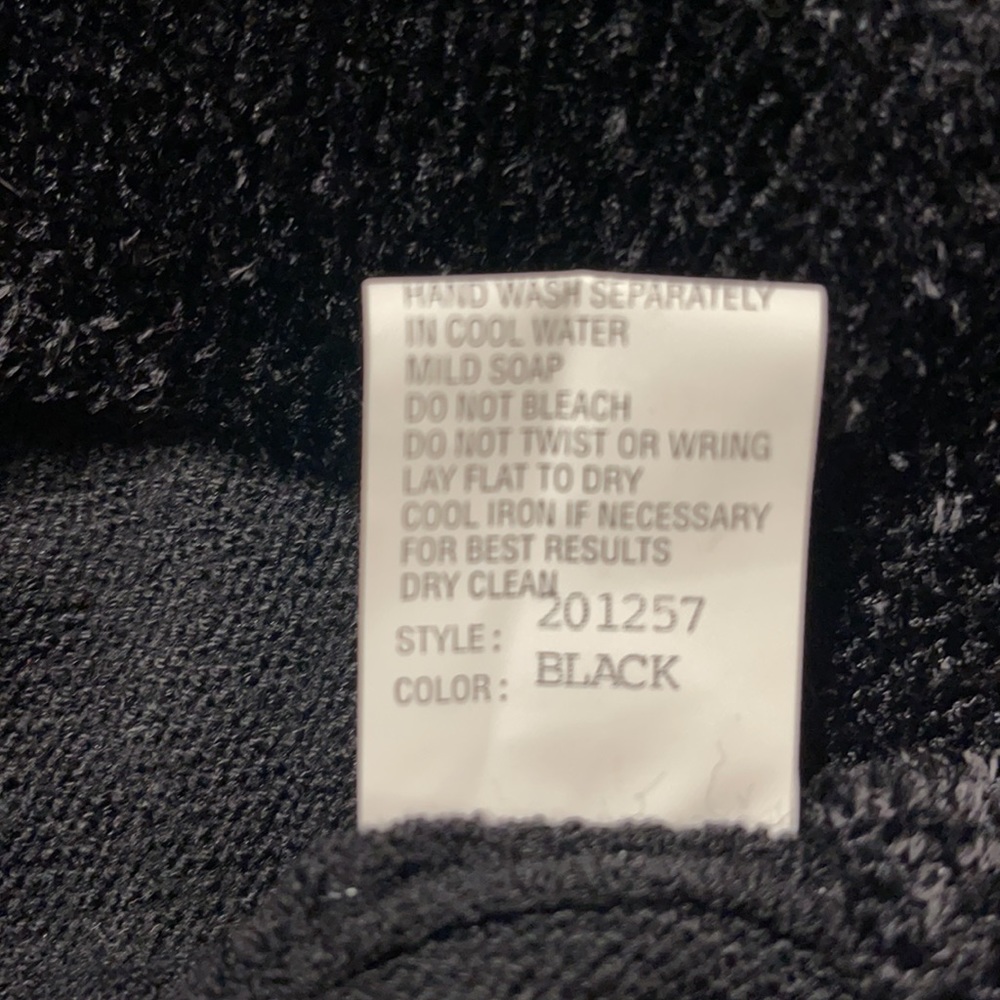 Portraits by Northern Isles Black Beaded Sweater Medium - Picture 11 of 11